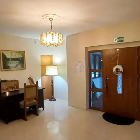 Gorskie Zacisze Bed & Breakfast Borowice